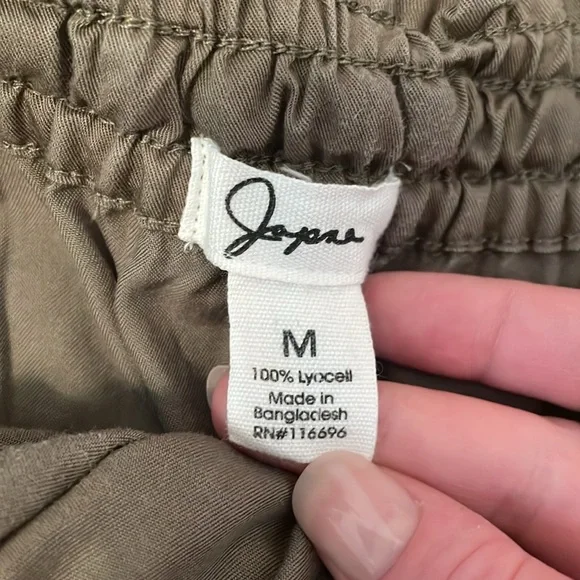 Japna Green Shorts - Picture 4 of 5